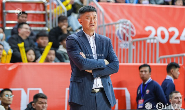 开云直播平台-间歇期是否会有外援变动？杜锋：等麦考尔回归 磨合磨合再看