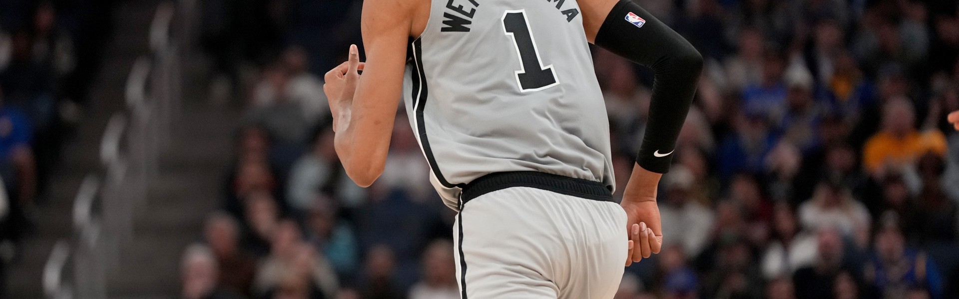 开云直播平台-大布泽尔：文班亚马是防守多面手 而且他的进攻潜力无限