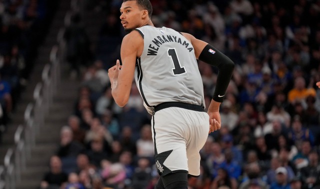 开云直播平台-大布泽尔：文班亚马是防守多面手 而且他的进攻潜力无限