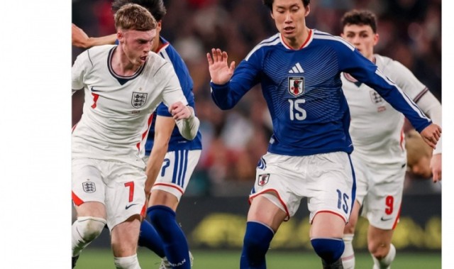 水晶宫官推晒镰田大地比赛照：昨晚大地再一次在温布利取得胜利