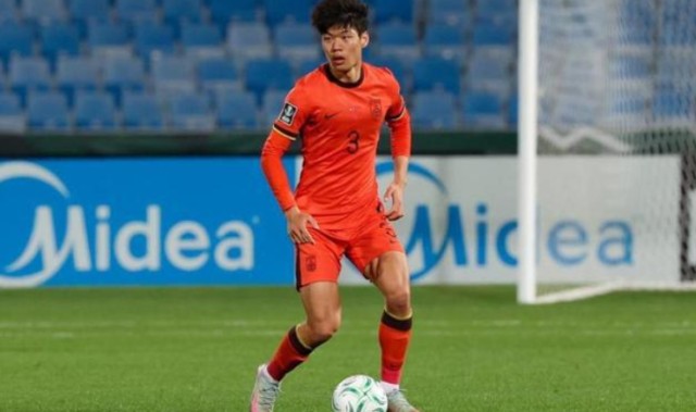 开云公司-中超转会新消息：泰山、蓉城各添1名猛将，申花队放弃2000万国脚