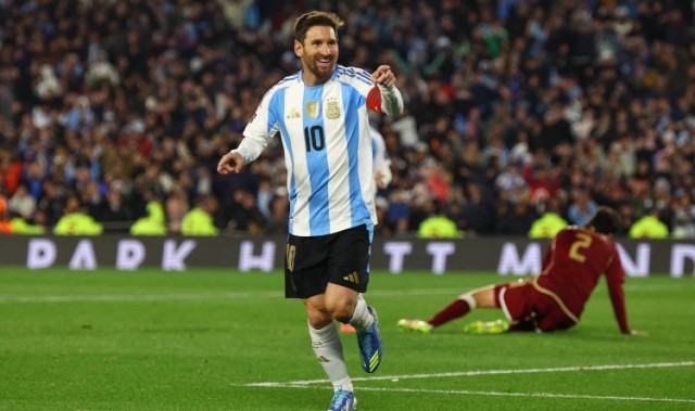 开云公司-奥莱报：梅西是队友的楷模、偶像和明灯，他值得再拥有一届世界杯